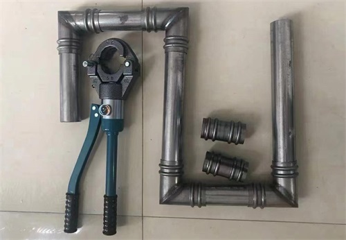 石柱承台冷却管